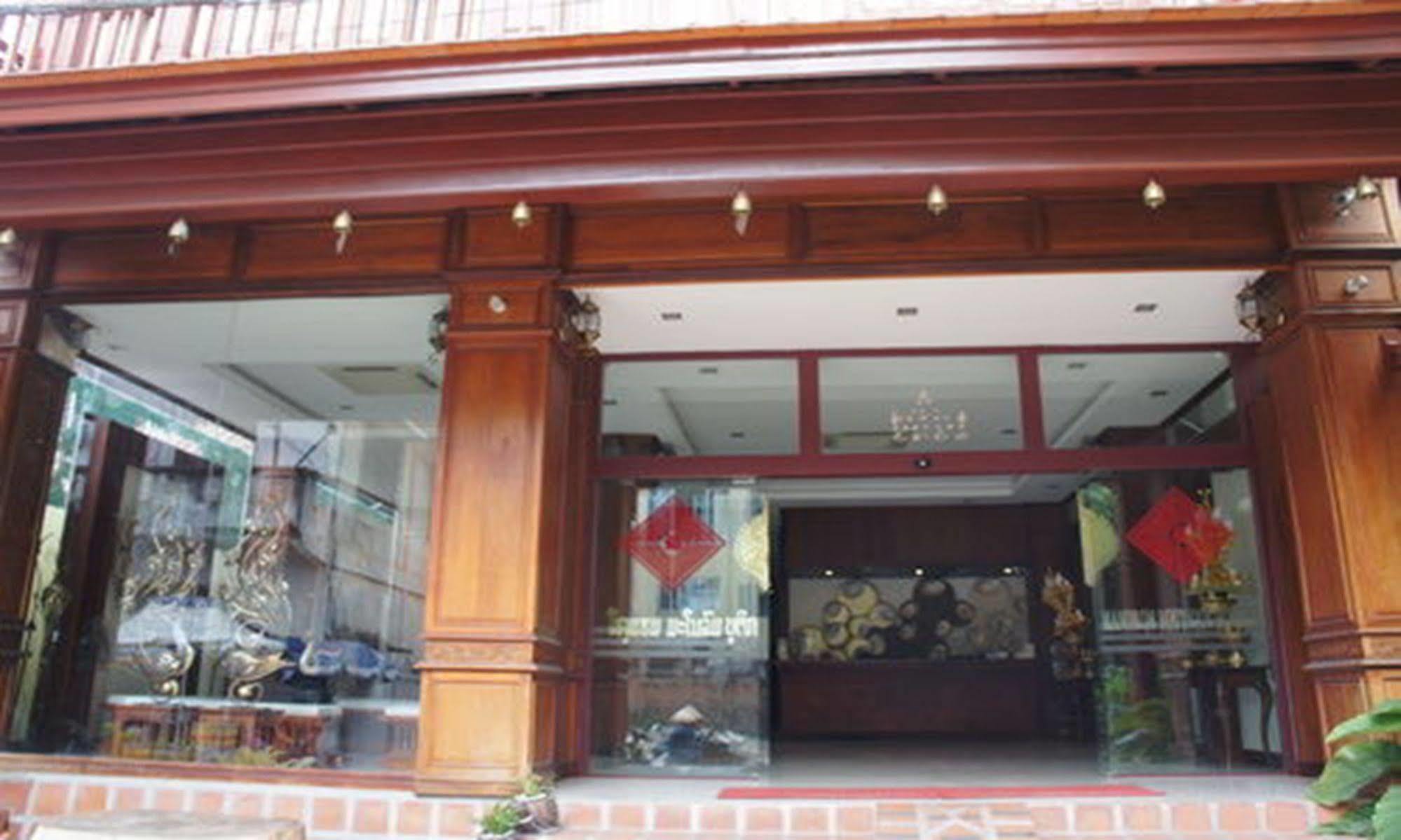 Manorom Boutique Hotel Vientiane Exterior foto