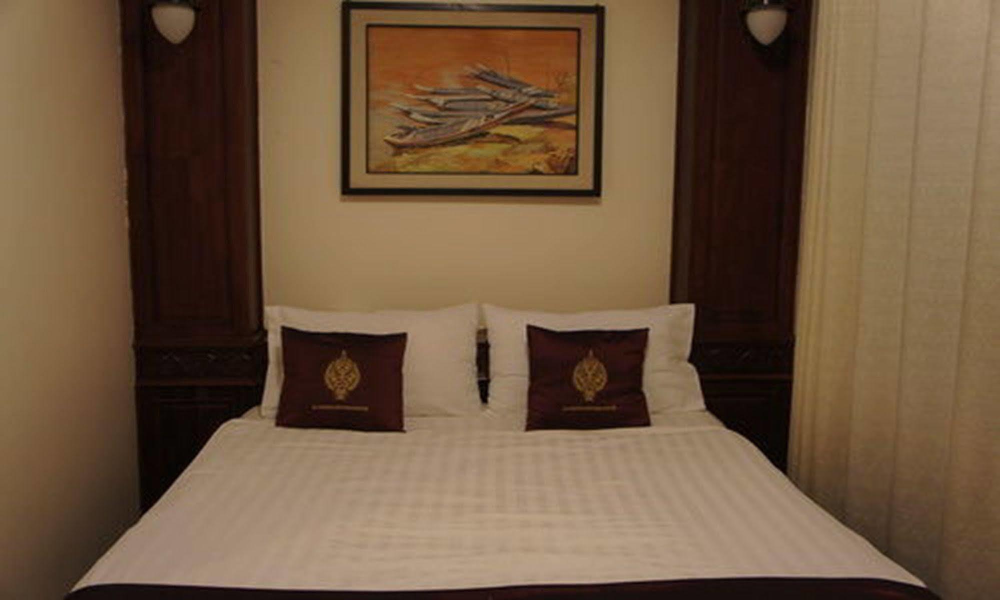 Manorom Boutique Hotel Vientiane Exterior foto