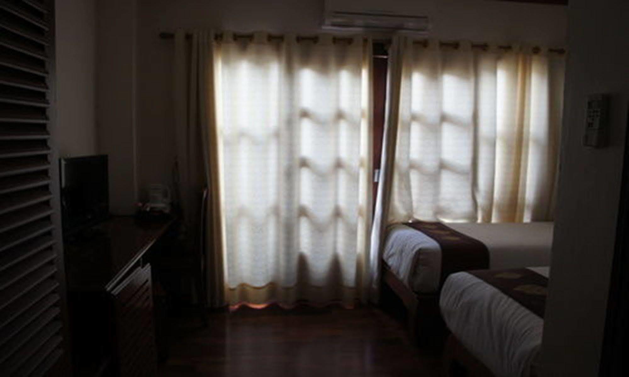 Manorom Boutique Hotel Vientiane Exterior foto