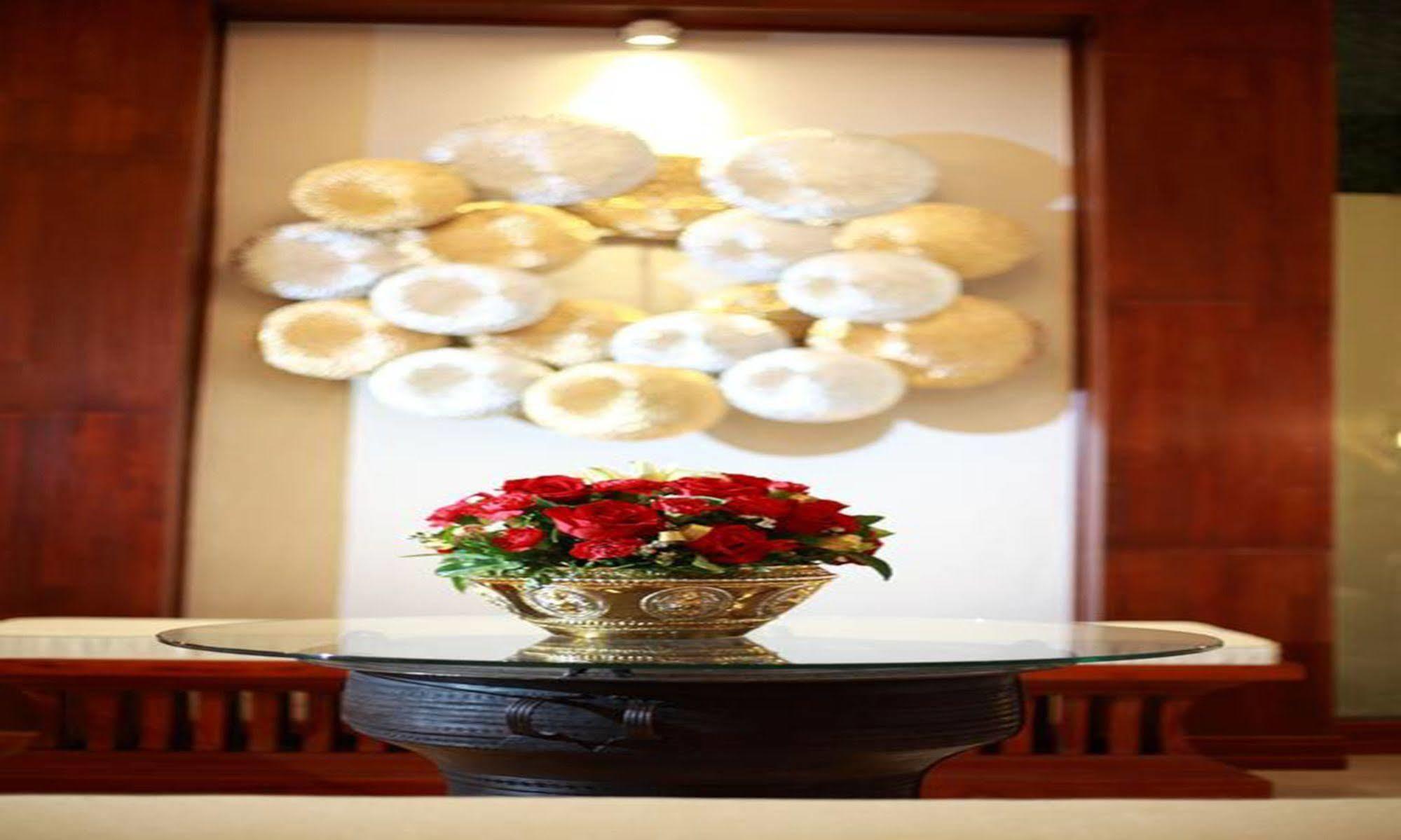 Manorom Boutique Hotel Vientiane Exterior foto